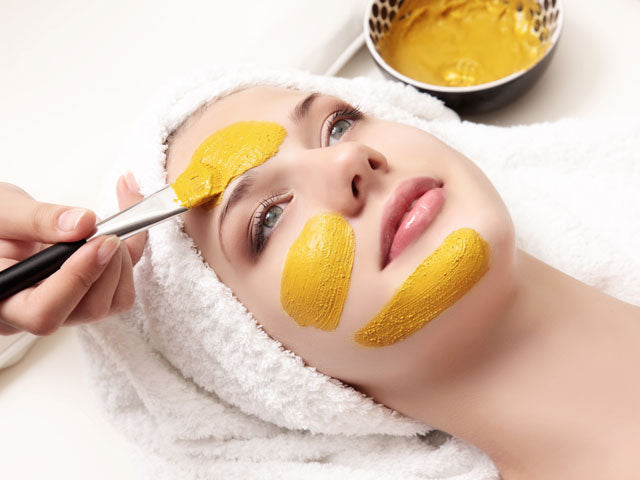 Top 5 Benefits of Using a Facial Mask