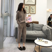 Load image into Gallery viewer, Ambir Women Sweater