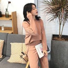 Load image into Gallery viewer, Ambir Women Sweater